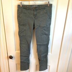 Wit & Wisdom // Olive Ankle Straight Leg Cargo Pants